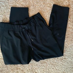 Lululemon Black on the fly pants